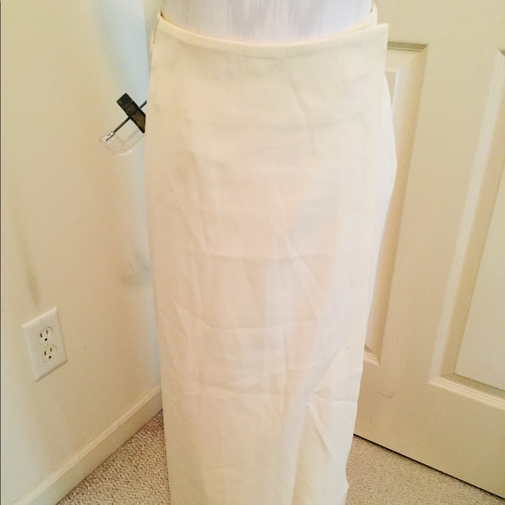 Burberry Prorsum wrap skirt NWT ivory, size 6